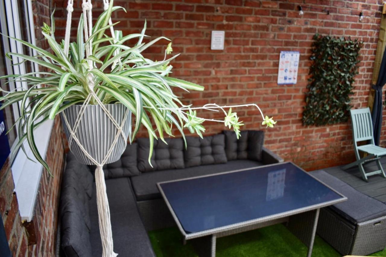 Apartment Hot Tub, Free Parking, Near Shops & Restaurants, Location 1m To Jesmond