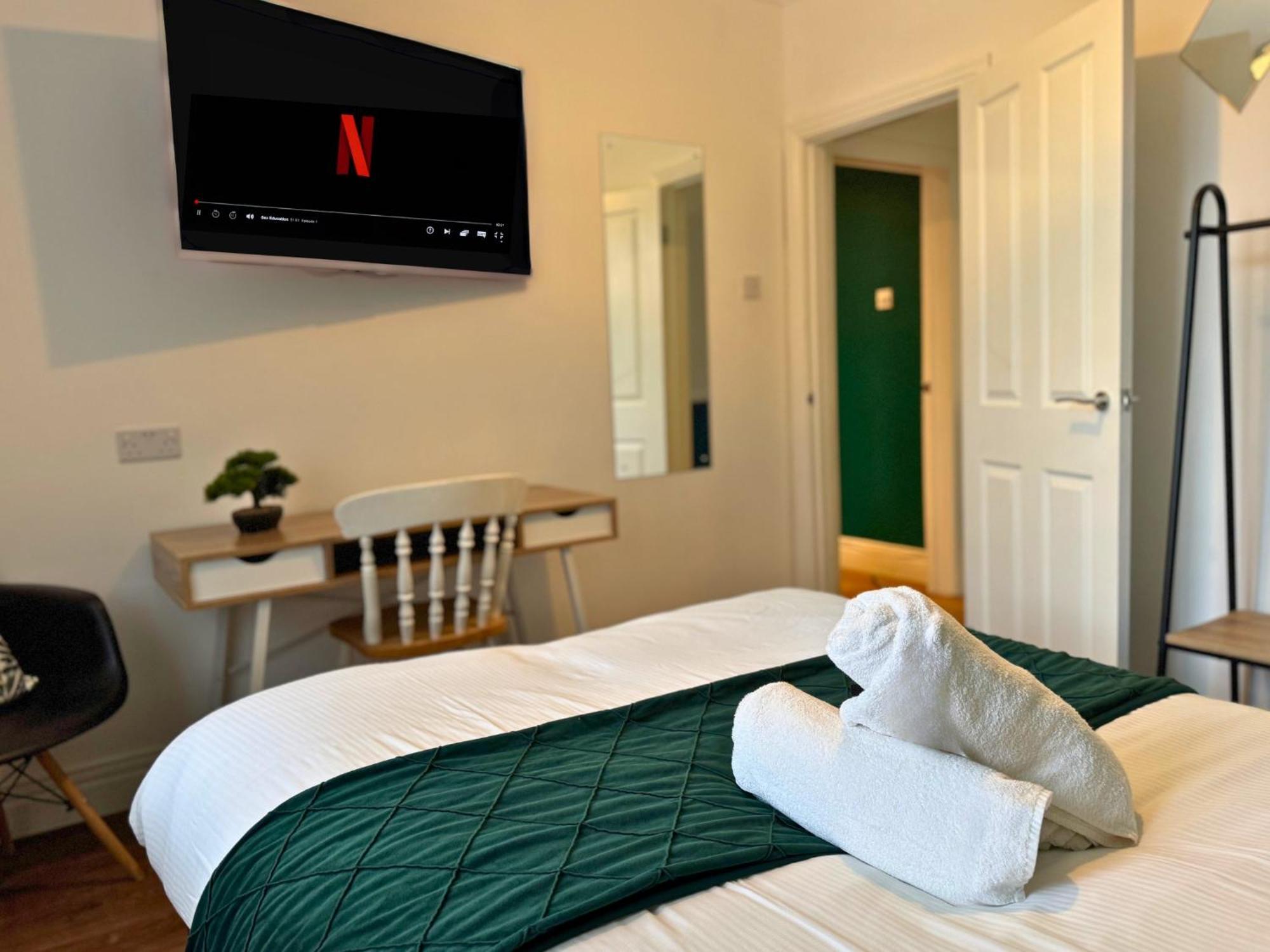 Apartment Hot Tub, Free Parking, Near Shops & Restaurants, Location 1m To Jesmond