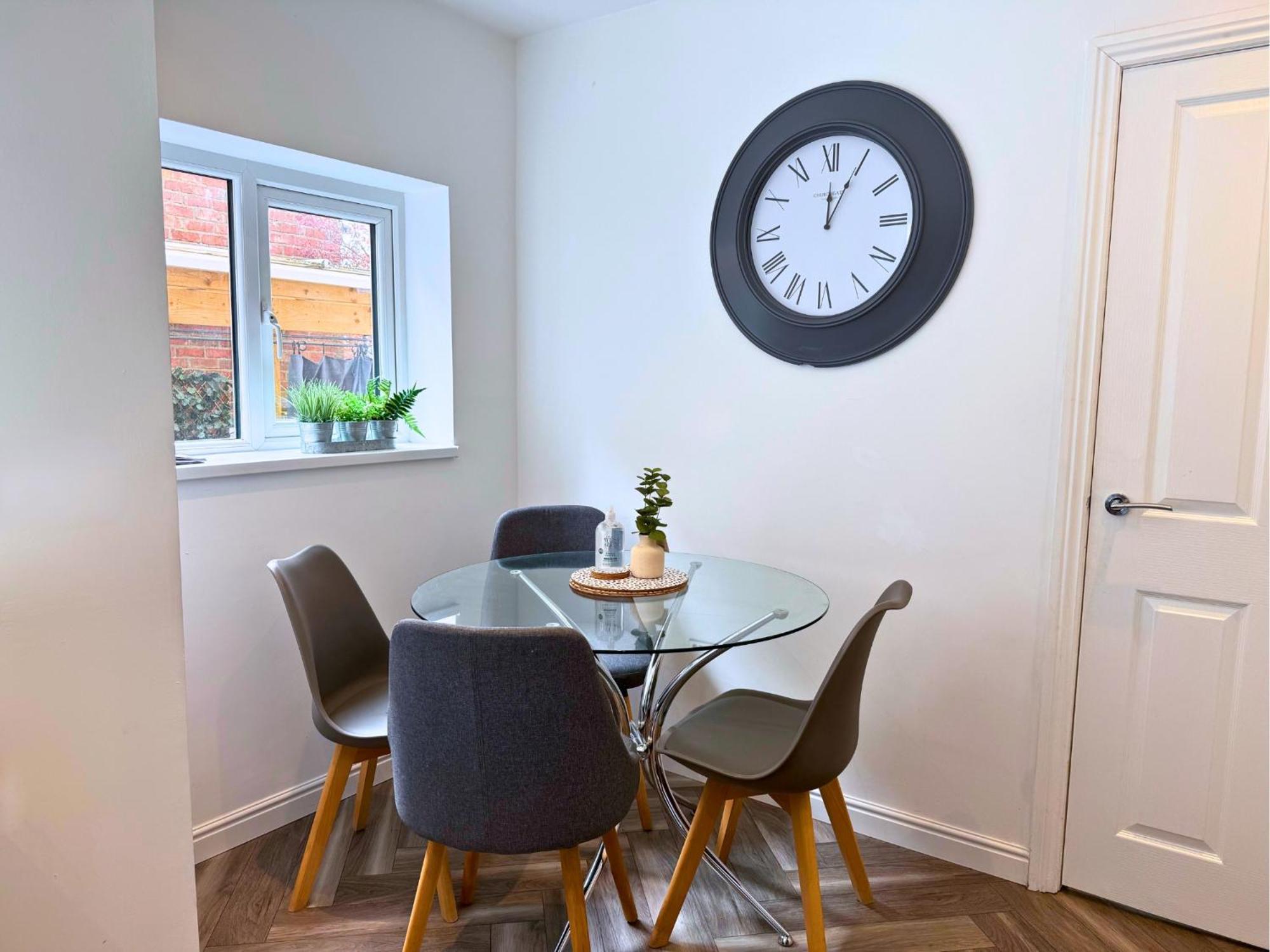 Apartment Hot Tub, Free Parking, Near Shops & Restaurants, Location 1m To Jesmond