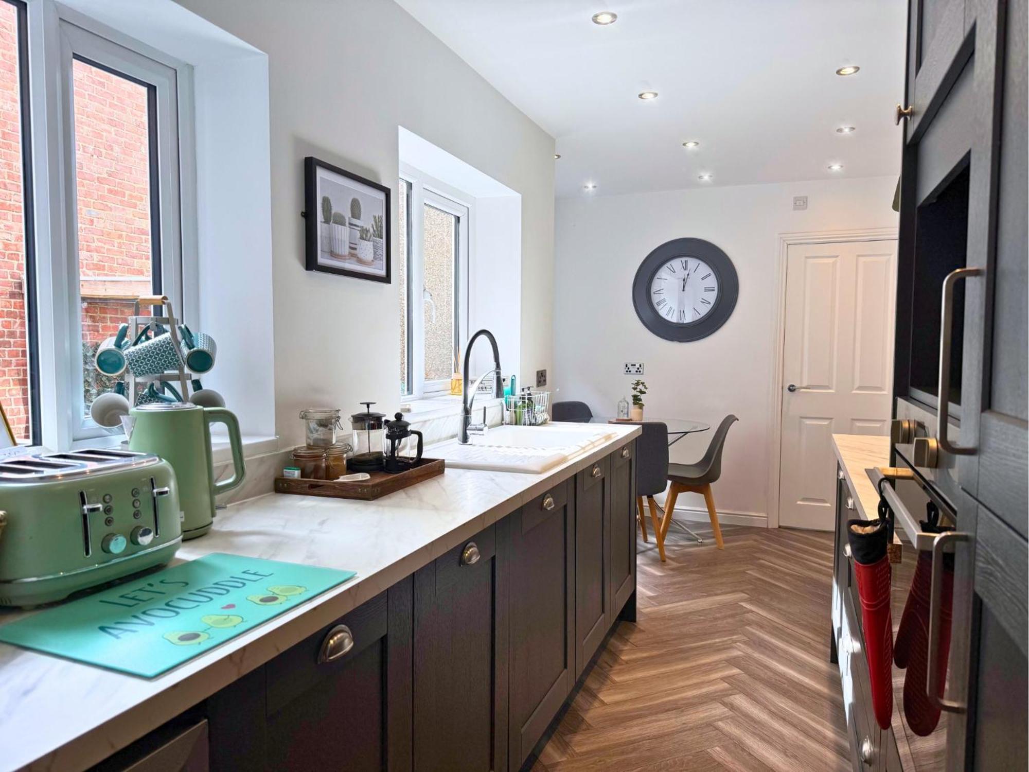 Hot Tub, Free Parking, Near Shops & Restaurants, Location 1m To * Jesmond
